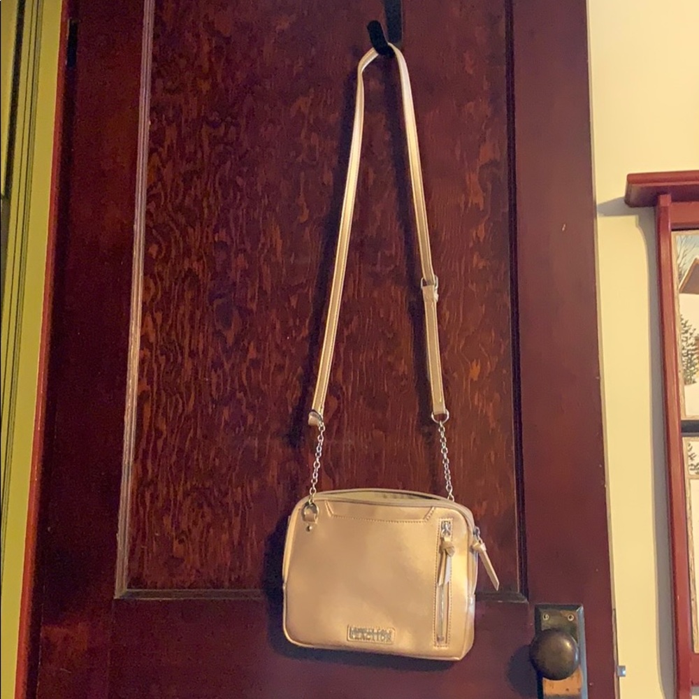 Crossbody purse